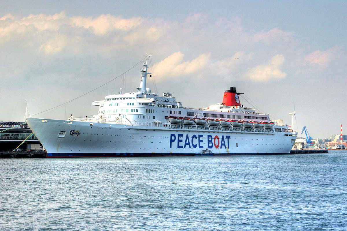 Peace Boat a Cagliari